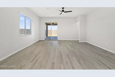 7846 S Wild Prairie Drive S, Tucson, AZ 85757 - Photo 11