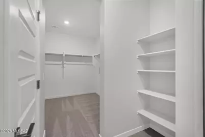 7960 S Wild Prairie Drive S, Tucson, AZ 85757 - Photo 11