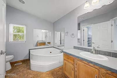 7142 S Rincon Ridge Drive, Tucson, AZ 85756 - Photo 11
