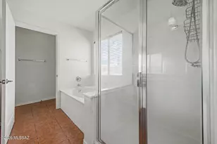 8136 W BOOTED Eagle Ct, Tucson, AZ 85757 - Photo 27