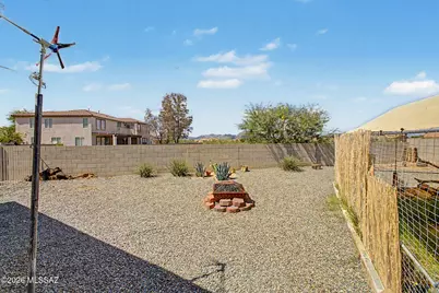 8136 W Booted Eagle Court, Tucson, AZ 85757 - Photo 41