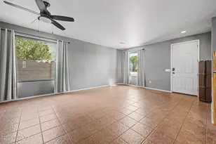 8136 W BOOTED Eagle Ct, Tucson, AZ 85757 - Photo 7
