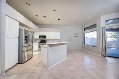 1980 W Muirhead Loop, Oro Valley, AZ 85737 - Photo 7