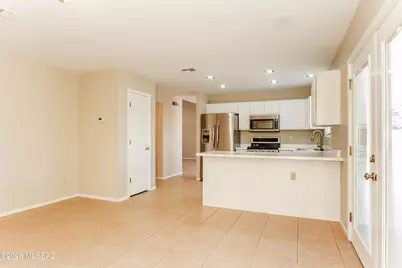 3152 W Avior Drive, Tucson, AZ 85742 - Photo 11