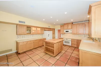 2575 E Avenida De Posada, Tucson, AZ 85718 - Photo 15