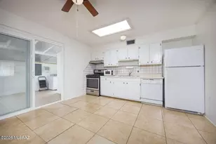 390 N Silverbell Rd, Tucson, AZ 85745 - Photo 5