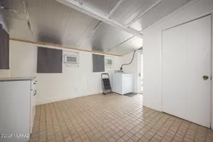 390 N Silverbell Rd, Tucson, AZ 85745 - Photo 13