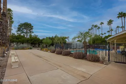 390 N Silverbell Road, Tucson, AZ 85745 - Photo 17
