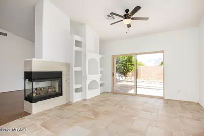 9162 N Treasure Mountain Drive, Tucson, AZ 85742 - Photo 7