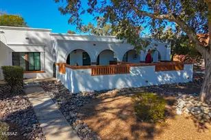 138 S La Canada Dr, Green Valley, AZ 85614 - Photo 1