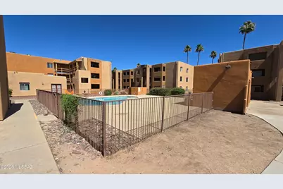 1810 E Blacklidge Drive #114, Tucson, AZ 85719 - Photo 17