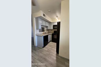 1810 E Blacklidge Drive #114, Tucson, AZ 85719 - Photo 7