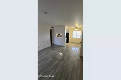 1810 E Blacklidge Drive #114, Tucson, AZ 85719 - Photo 3
