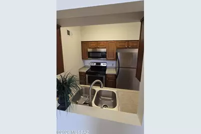 1810 E Blacklidge Drive #825, Tucson, AZ 85719 - Photo 7