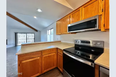 2985 E Winterhaven Drive, Tucson, AZ 85716 - Photo 7