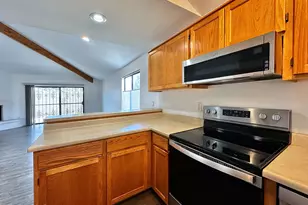 2985 E Winterhaven Dr, Tucson, AZ 85716 - Photo 7