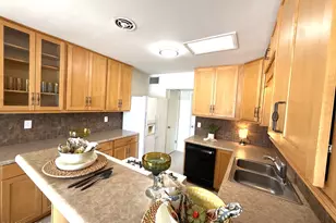 6660 E Koralee Dr, Tucson, AZ 85710 - Photo 11