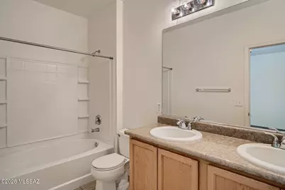 8437 W Green Kingfisher Lane, Tucson, AZ 85757 - Photo 11