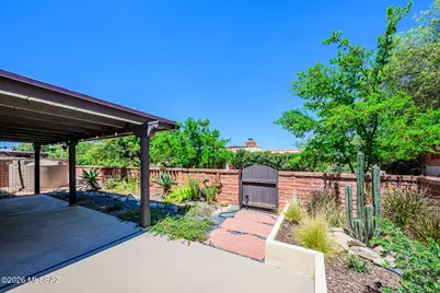 6325 N Calle Del Caballo, Tucson, AZ 85718 - Photo 13