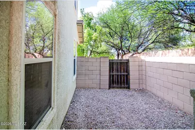 2724 N Saramano Lane, Tucson, AZ 85712 - Photo 29
