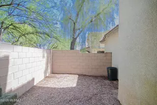 2724 N Saramano Ln, Tucson, AZ 85712 - Photo 27