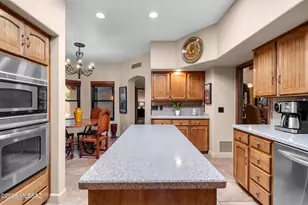 5631 E Sutler Ln, Tucson, AZ 85712 - Photo 17