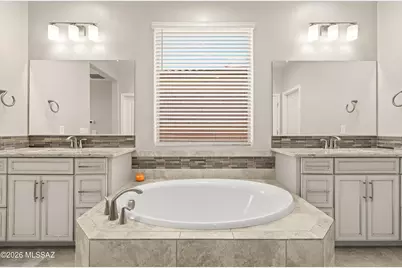 5566 W Lazy Farm, Marana, AZ 85742 - Photo 13