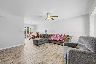 2071 W Merlin Road, Tucson, AZ 85713 - Photo 9