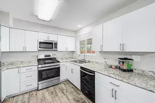 2071 W Merlin Rd, Tucson, AZ 85713 - Photo 13