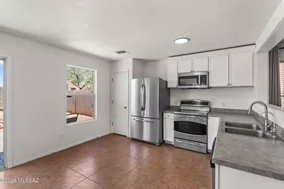 6169 E Stonechat Drive, Tucson, AZ 85756 - Photo 7