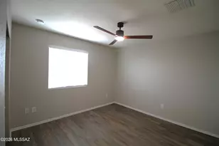 2475 W Waterway Pl, Tucson, AZ 85705 - Photo 25