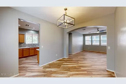 995 E Mount Shibell Drive, Sahuarita, AZ 85629 - Photo 7
