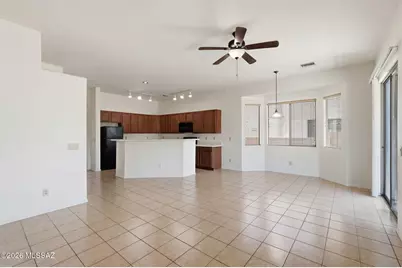 316 E Calle Mingo, Green Valley, AZ 85614 - Photo 13
