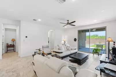 5716 S Bug Springs Loop, Tucson, AZ 85747 - Photo 15