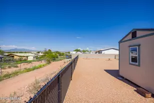 692 W Pony Express Ln, Benson, AZ 85602 - Photo 21