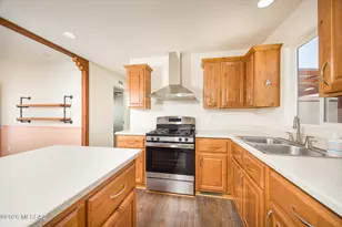 692 W Pony Express Ln, Benson, AZ 85602 - Photo 7