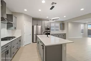 8462 N Movie Pass Trl, Tucson, AZ 85743 - Photo 5