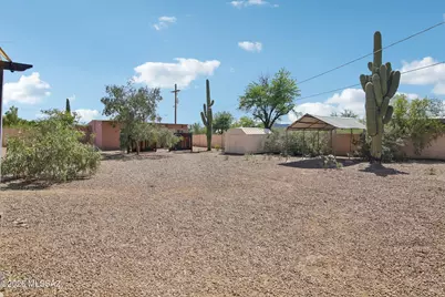 2441 W Wagon Wheels Drive, Tucson, AZ 85745 - Photo 31