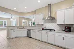 732 E Romsdalen Rd, Oro Valley, AZ 85755 - Photo 15