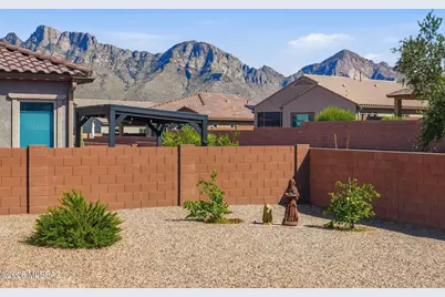 732 E Romsdalen Road, Oro Valley, AZ 85755 - Photo 35