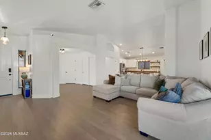 7990 W Sunfire Dr, Tucson, AZ 85743 - Photo 23