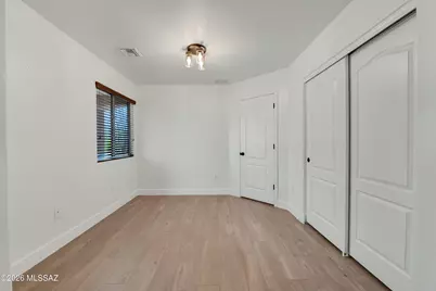 7990 W Sunfire Drive, Tucson, AZ 85743 - Photo 19
