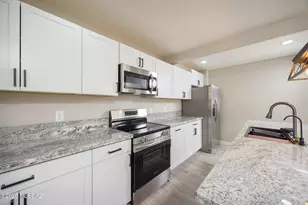 4243 E Los Robles St, Tucson, AZ 85712 - Photo 9