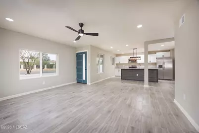 4243 E Los Robles Street, Tucson, AZ 85712 - Photo 3
