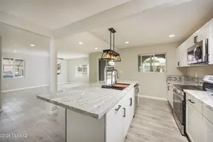 4243 E Los Robles St, Tucson, AZ 85712 - Photo 9