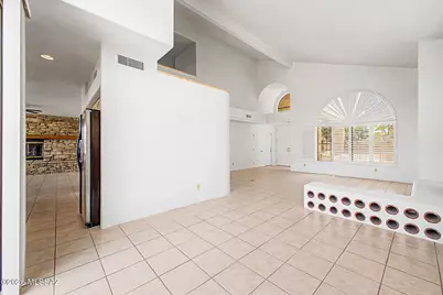 2874 N Marquise Court, Tucson, AZ 85715 - Photo 9