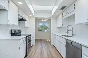 6932 E VÃ­a Dorado, Tucson, AZ 85715 - Photo 13
