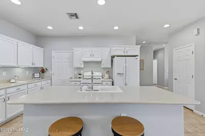 10134 S Azure Surrey Drive, Vail, AZ 85641 - Photo 15