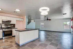 12828 N Ponderay Dr, Marana, AZ 85653 - Photo 9