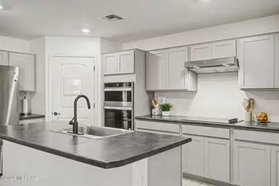 8985 E Linderbrook, Tucson, AZ 85730 - Photo 3